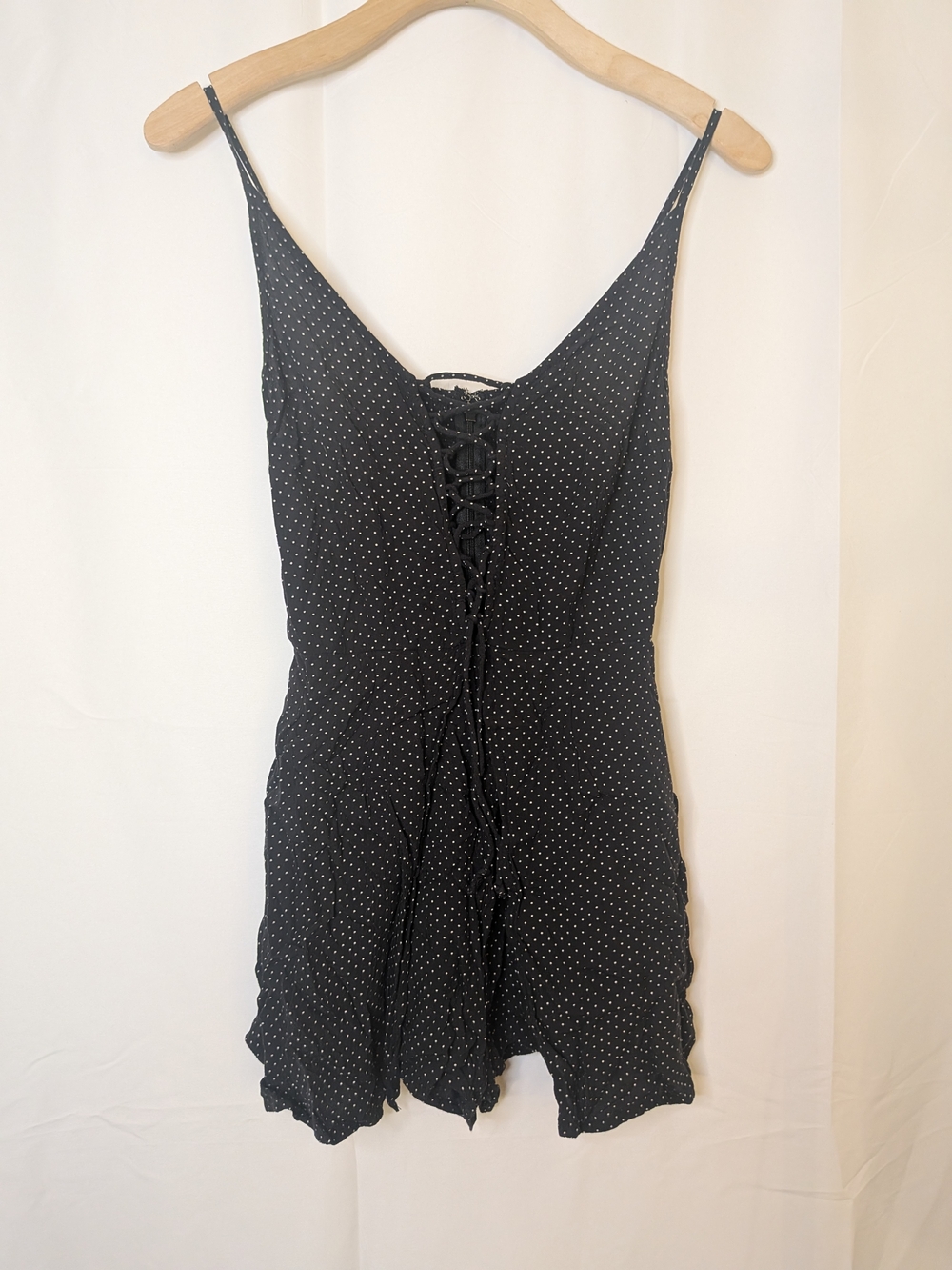 🔴5/$25 American Eagle Outfitters Black Polka Dot Spaghetti Strap Romper